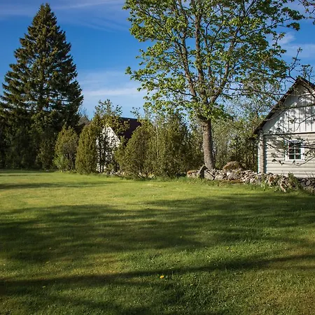 Puhkemaja Kuusetuka Tourism Farm Pahkla