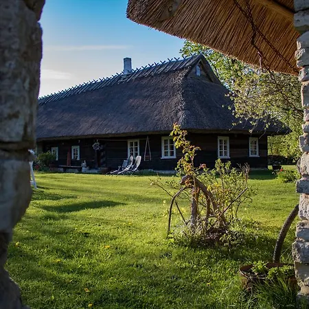 Puhkemaja Kuusetuka Tourism Farm Pahkla