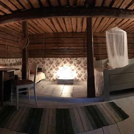 Kuusetuka Tourism Farm * Pahkla